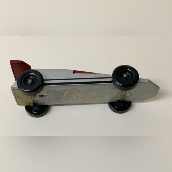 1985 Vintage Hand Crafted Homemade Pinewood Derby Race Car - Picture 9 of 11
